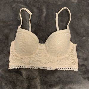 Victoria Secret Bra in the size 32C but not true to the size it fit me at 32B